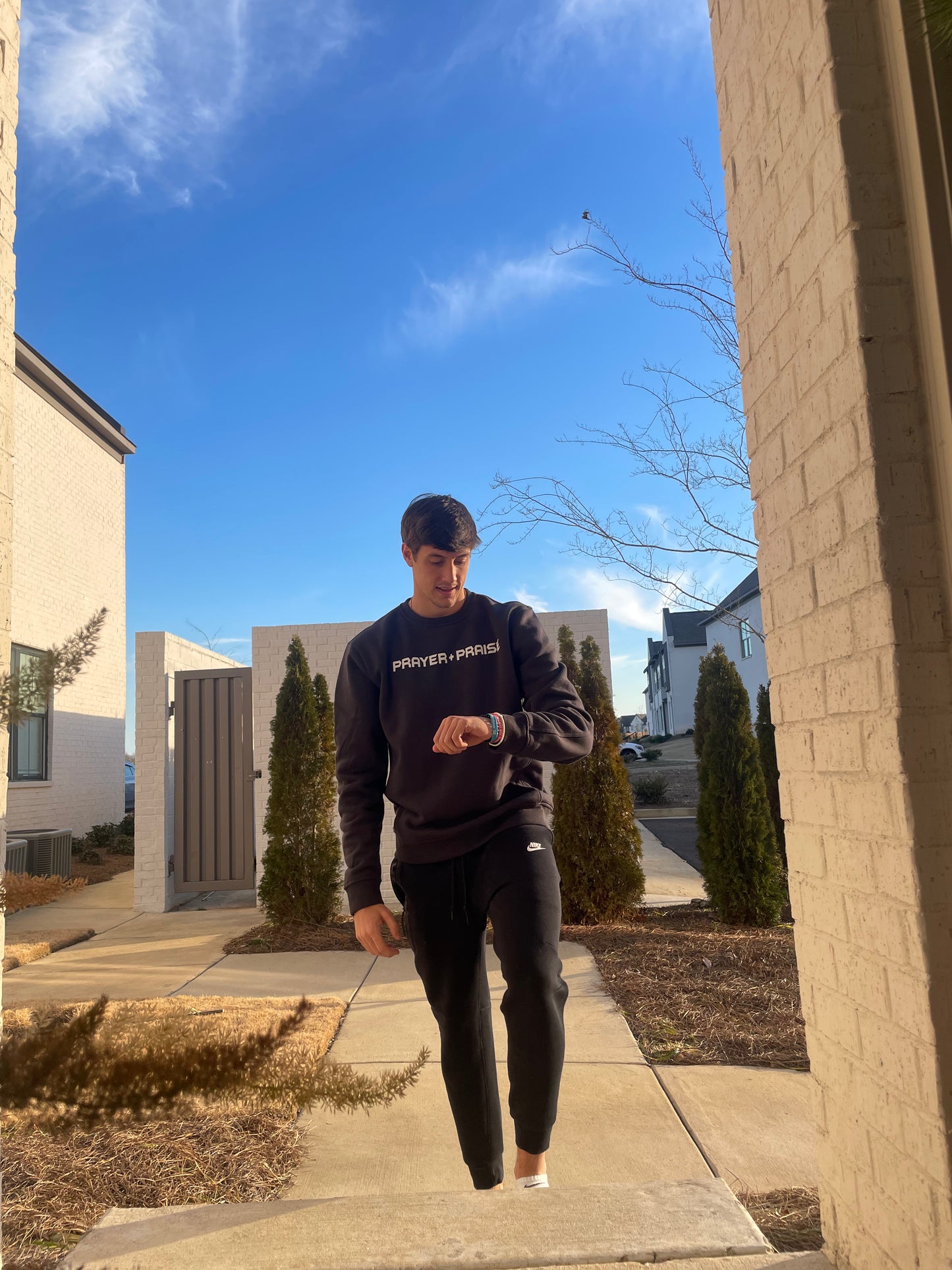 PRAYER+PRAISE CREWNECK