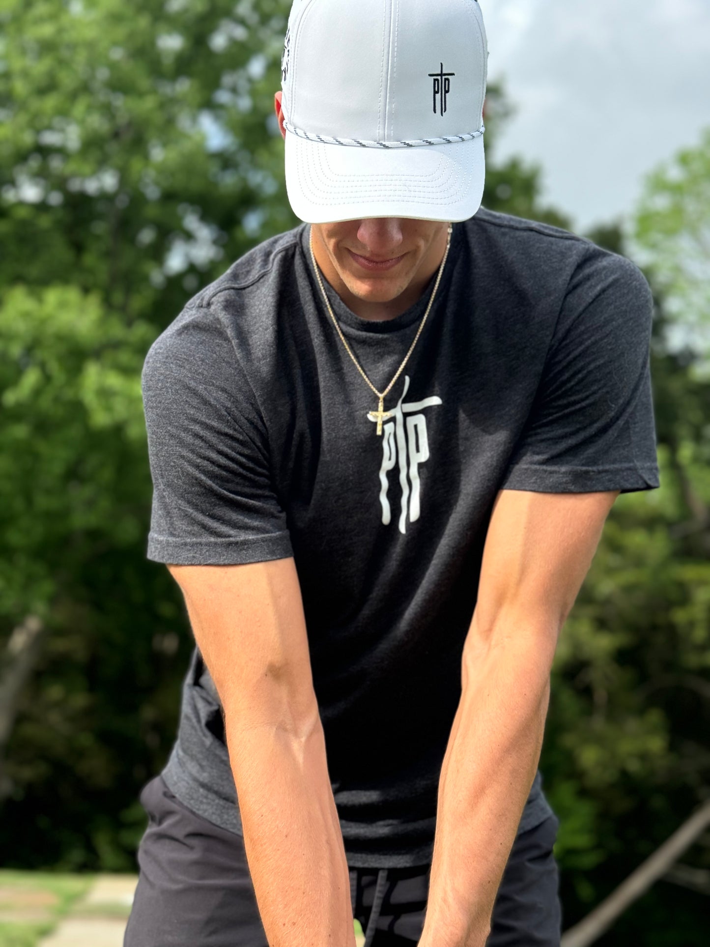 PRAYER+PRAISE ORIGINAL SHORTSLEEVE T-SHIRT