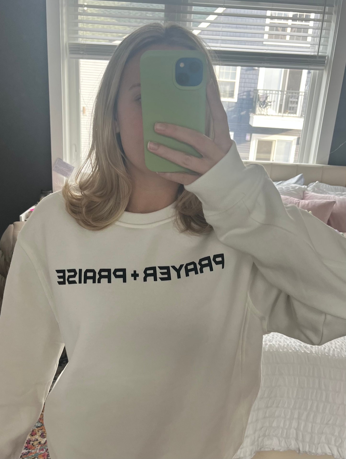 PRAYER+PRAISE CREWNECK
